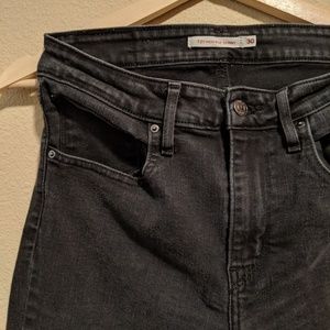 High Rise Black Levi's Skinny Jeans